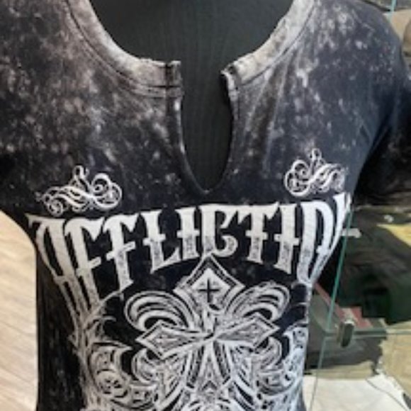 Cute Women's Black/Grey Reversible Affliction Tee, Size Large - Picture 5 of 7